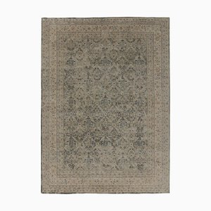 Tappeto blu con motivi floreali e geometrici beige di Rug&Kilim