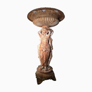 Großer französischer The Three Graces Gartenbrunnen aus Gusseisen, 1950er