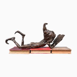 Lesende Pixie-Statue aus Bronze
