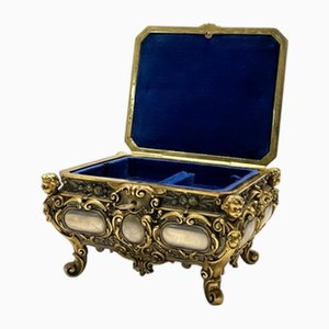 Portagioie antico decorato in bronzo dorato con fodera in velluto