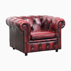 Poltrona Chesterfield Club rossa in vacchetta inglese