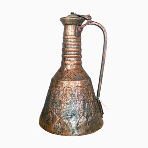 Krug aus dem Nahen Osten in Kupfer