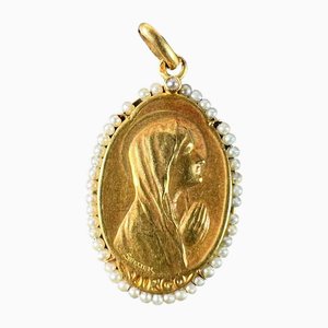 Pendentif Ancien Médaille Vierge Marie en Or Jaune 18 Carats et Perle de Graine de Sellier, France, 1890s
