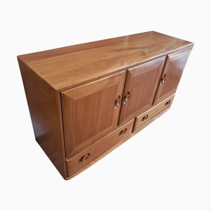 Mid-Century Windsor Cabinet in Elm by Lucian Ercolani for Ercol, 1960s