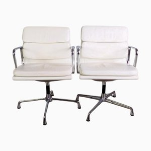 EA 208 Soft Pad Chair aus weißem Leder von Charles & Ray Eames für Vitra
