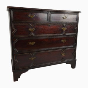 Commode à Tiroirs à Panneaux Géométriques en Chêne, Angleterre, 1680