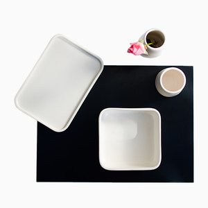 Set de Vaisselle PerInciso en Céramique avec Plateau en Aluminium par Orma