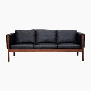 Carl Hansen & Søn Online Shop | Buy Furniture/Lighting/Design at