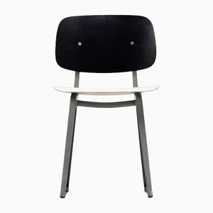 Friso Kramer's Revolt Chairs Online Shop | Shop seating at PAMONO
