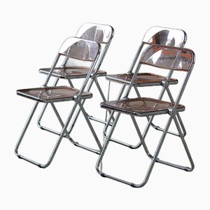 Giancarlo Piretti's Plia Folding Chair