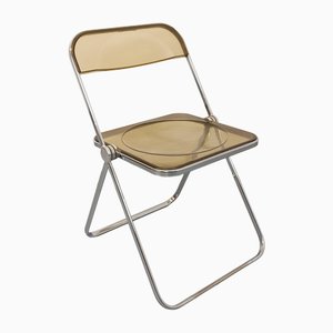 Giancarlo Piretti's Plia Folding Chair