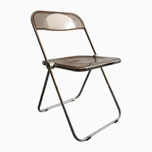Giancarlo Piretti's Plia Folding Chair