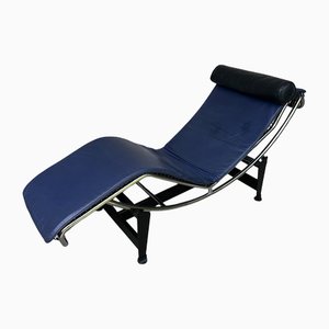Le Corbusier Online Shop | Shop Furniture at Pamono