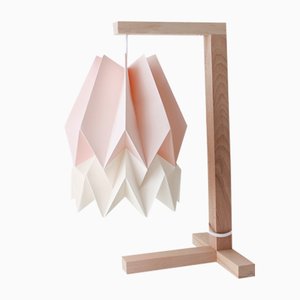 Lampe de Bureau Rose Pastel avec une Bande Blanc Polaire par Orikomi