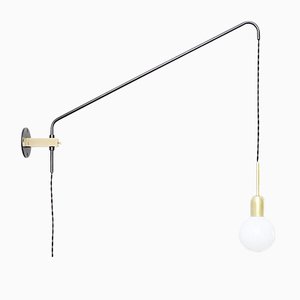 Lampada da parete minimalista moderna in ottone e acciaio ossidato di Balance Lamp