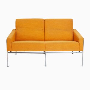 Vintage Serie 3300 Sofa