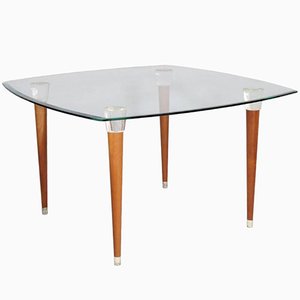 Mesa Mid-Century de nogal con superficie de vidrio y patas cónicas con extremos de cristal de Murano