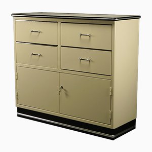 Original Industriemöbel kaufen | Pamono Online Shop