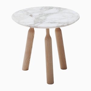 Table d'Appoint Ronde Ninna en Frêne avec Plateau en Marbre par Carlo Contin pour Adentro