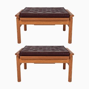 Otomanas Mid-Century de madera con cojines de cuero. Juego de 2