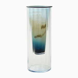 Vaso blu oceano, collezione Moire, vetro soffiato di Atelier George
