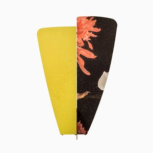 Biombo Kazimir Type A amarillo con estampado floral negro de Julia Dodza para Colé