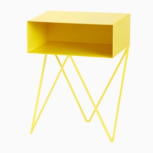 Mesa auxiliar Robot Side Table amarilla de &New