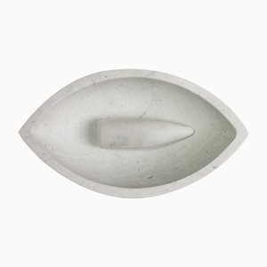 Mortaio e pestello Eye in marmo di Carrara di MYOP
