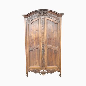 Antique French Wardrobe in Solid Walnut, 1770s