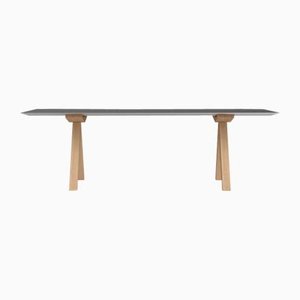 Tavolo B con ripiano in alluminio anodizzato e gambe in legno di Konstantin Grcic per BD Barcelona