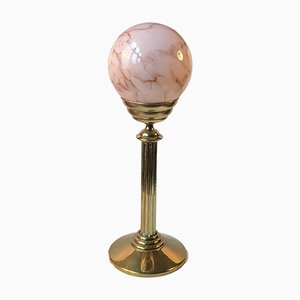 Lampada da tavolo vintage in ottone scanalato e vetro rosa, Scandinavia, anni '70