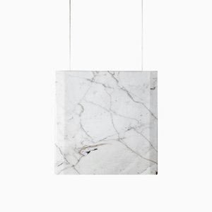 Lámpara de techo Wener Sr. de mármol Calacatta con elemento blanco de Andrea Barra para [1+2=8], 2017