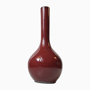 Jarrón chino antigua de cerámica rojo sangre