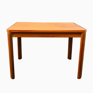 Mid-Century Beistell- oder Couchtisch aus Teak, 1970er