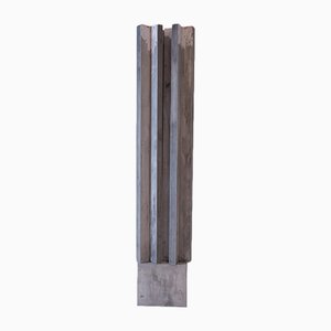 Escultura luminosa de aluminio con doble cruz de early light