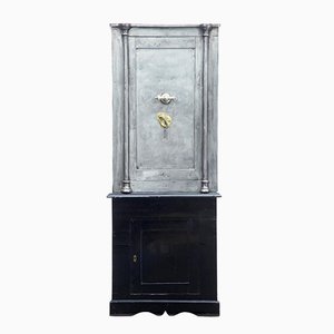 Antike Schränke Online Shop | Shop Antike Schränke bei PAMONO