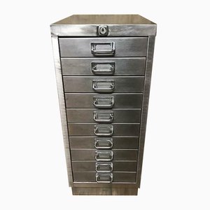 Original Industriemöbel kaufen | Pamono Online Shop