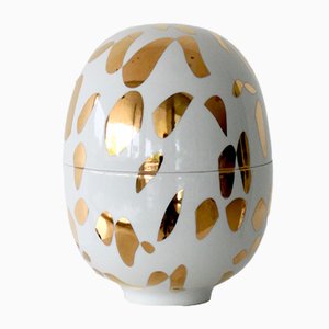 Petit Vase Infinity en Porcelaine par Mari JJ Design