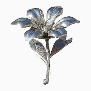 Posacenere floreale in metallo intagliato, anni '60