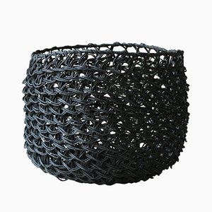 Cesto grande de macramé negro de BEST BEFORE