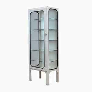 Original Industriemöbel kaufen | Pamono Online Shop