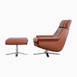 Poltrona nr. 802 con poggiapiedi di Werner Langenfeld per ESA, anni '70