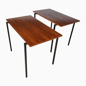 Tavolini minimalisti in legno di noce e acciaio, anni '60, set di 2