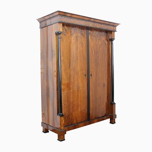 Armoire Biedermeier, Placage de Noyer et Colonnes Complètes, Autriche, vers 1820