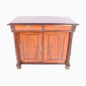 Credenza antica inglese