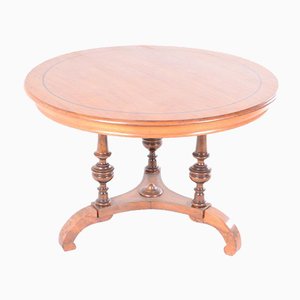 Mesa de madera antigua