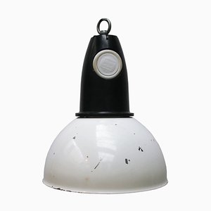 Lámpara colgante industrial vintage esmaltada en blanco con superficie de baquelita