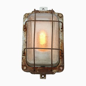 Industrielle Vintage Vintage Wandlampe aus Gusseisen & Glas
