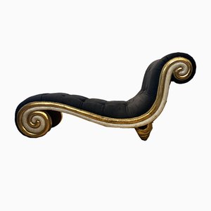 Chaise Longue italiana de terciopelo negro tallada a mano, años 70