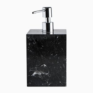 Dispensador de jabón cuadrado de mármol negro de FiammettaV Home Collection, 2019